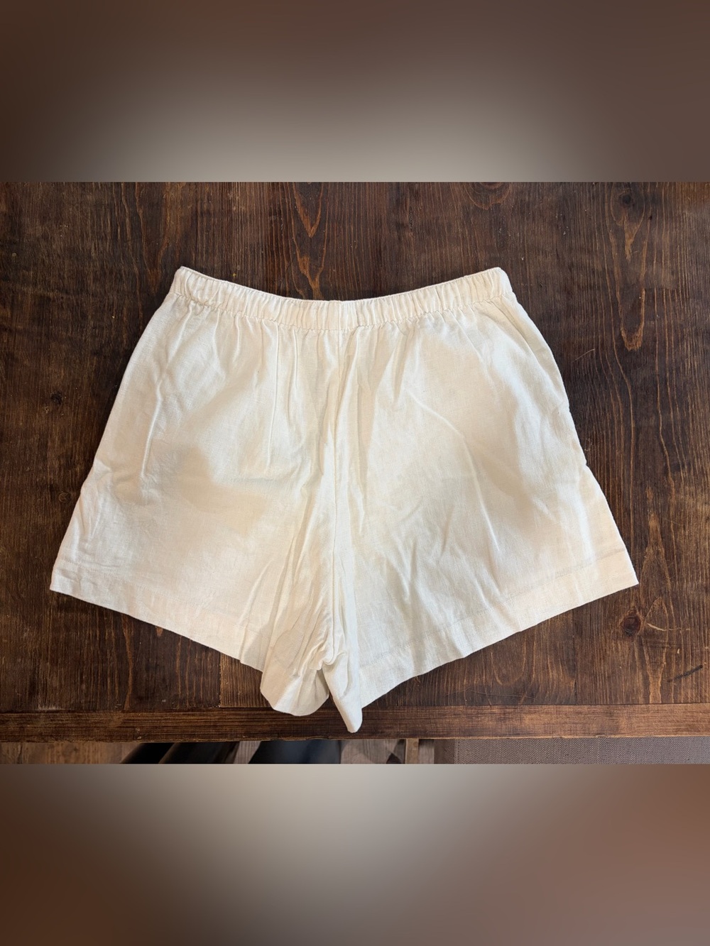 Abercrombie & Fitch White Drawstring Linen Shorts - Picture 3 of 3
